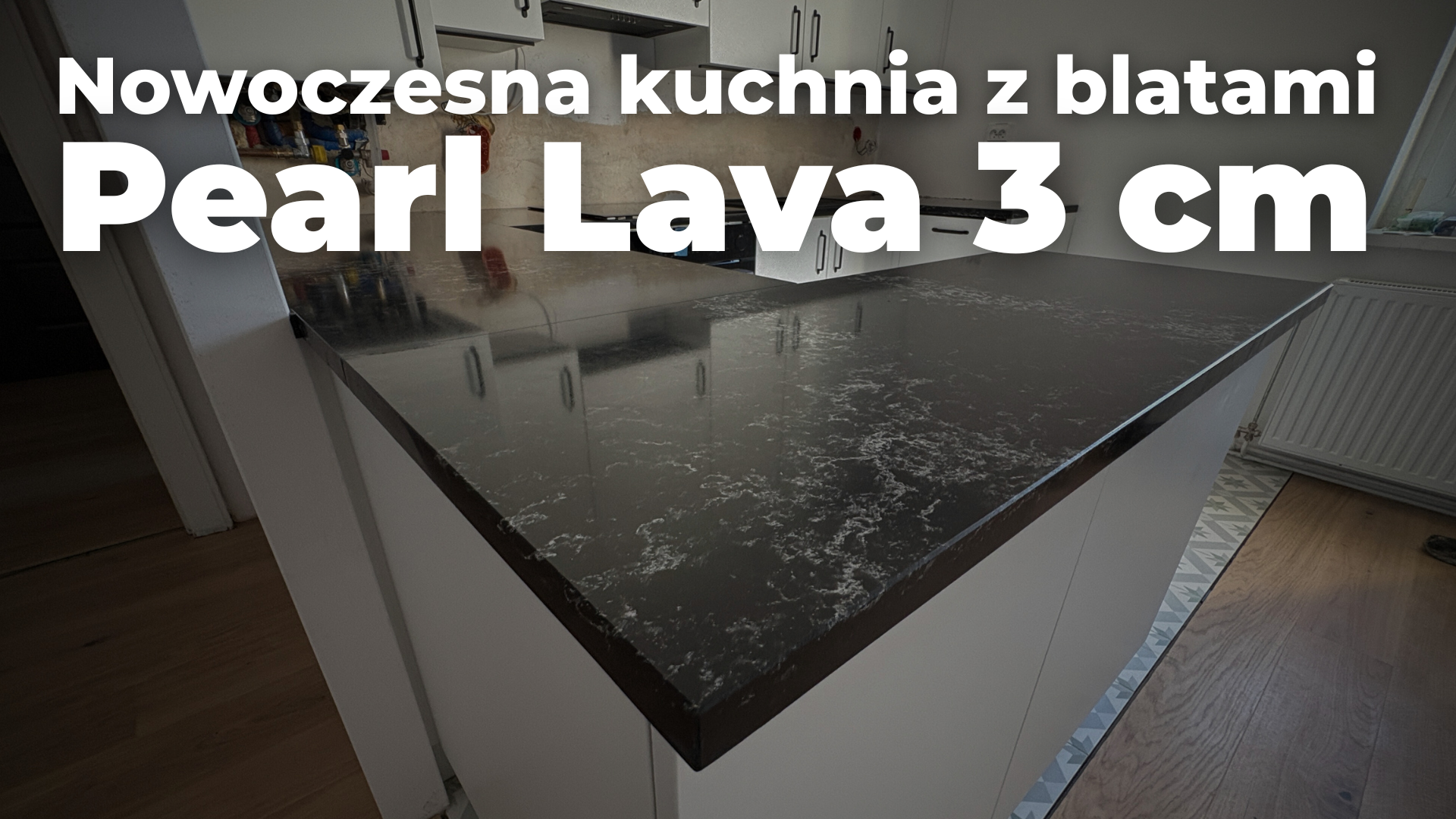Nowoczesna kuchnia z blatami z konglomeratu kwarcowego Pearl Lava o grubości 3cm